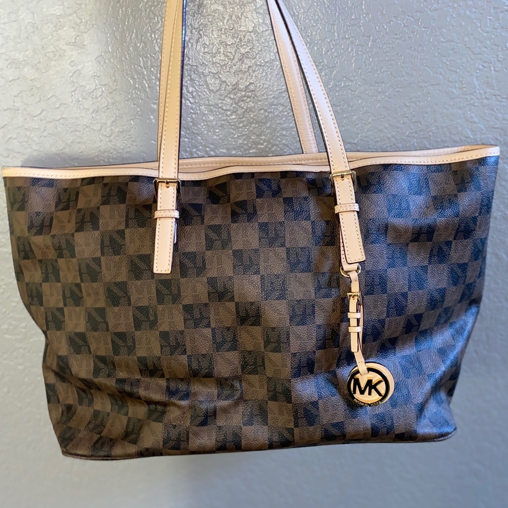 Michael Kors purse